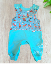 Load image into Gallery viewer, Turquoise doe