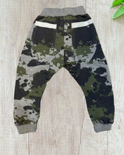 Load image into Gallery viewer, kids camo jogger pants
